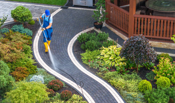 Best Commercial Building Pressure Washing  in Underwood, IA